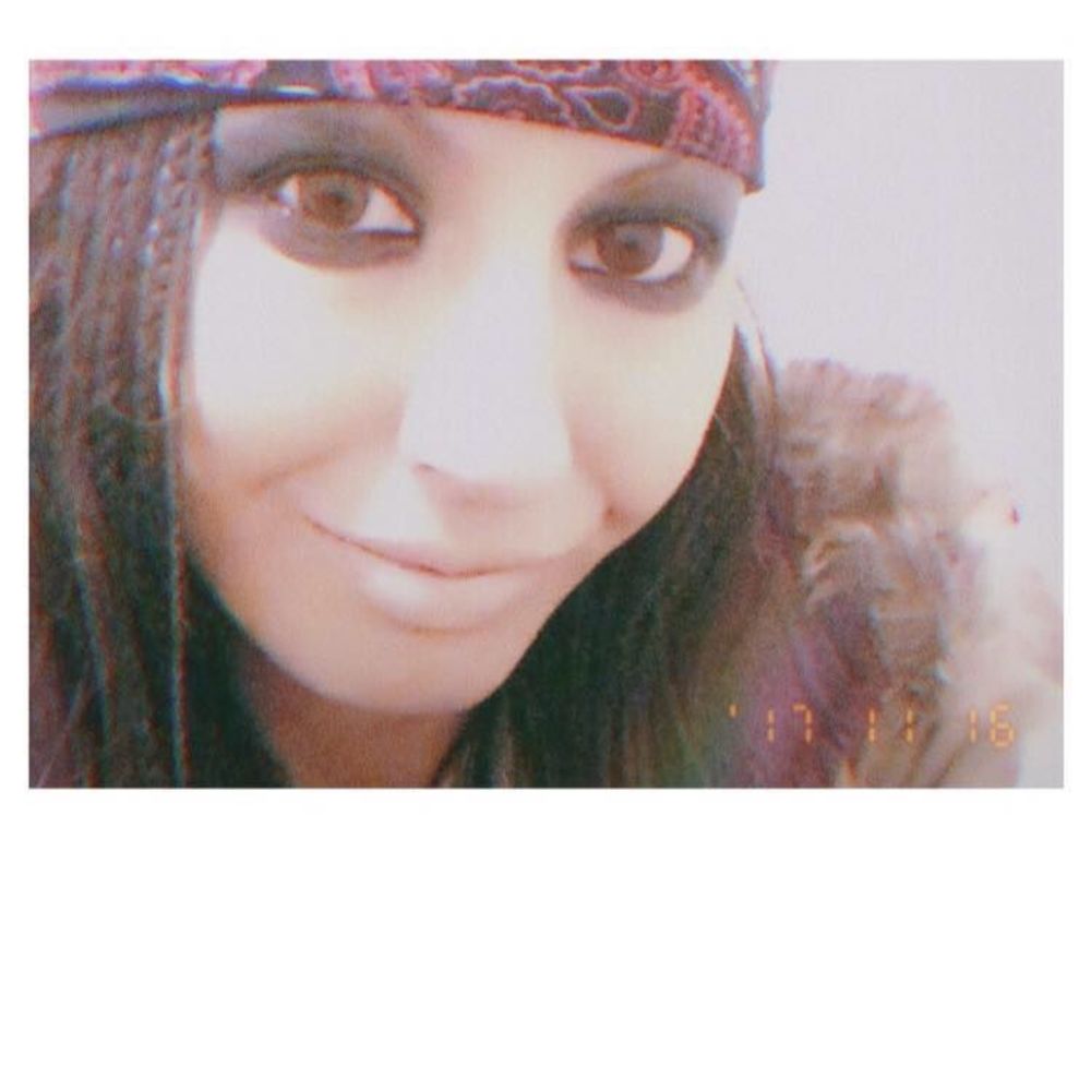 Meet your Posher, Pashtana